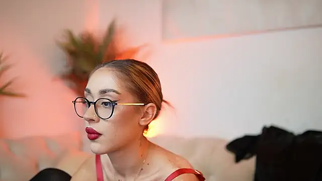 AileenKiss online show from October 2025 07:57:02 PM