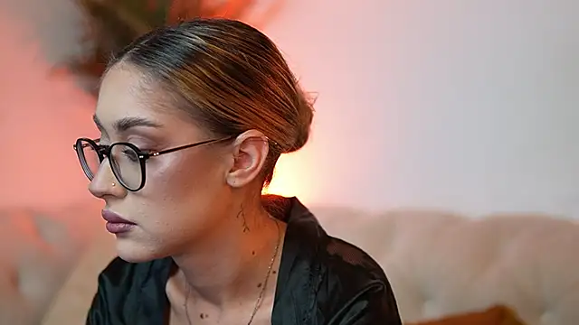 AileenKiss online show from October 2025 06:40:02 PM