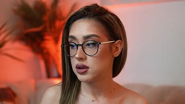 AileenKiss online show from April 2026 08:15:01 PM