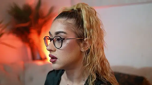 AileenKiss online show from February 2026 10:21:02 PM