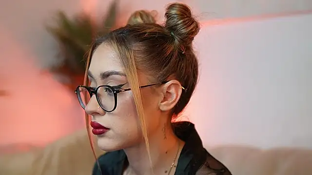 AileenKiss online show from October 2025 07:47:02 PM