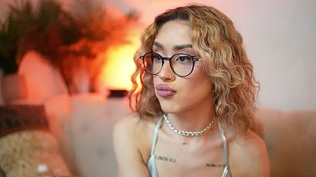 AileenKiss online show from July 2026 08:09:02 PM