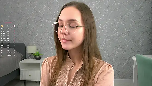 SweetSaraPie online show from December 2025 06:56:01 PM