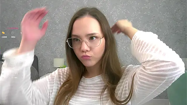 SweetSaraPie online show from November 2025 07:47:01 PM