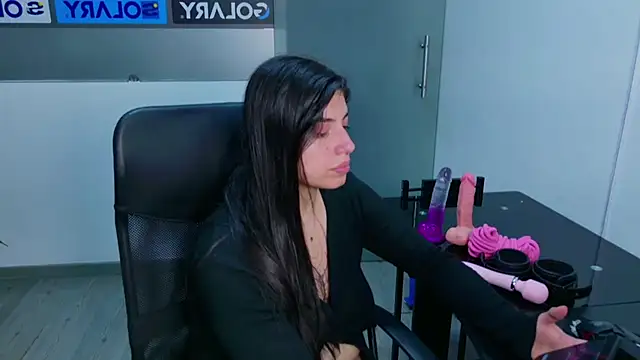 Violetta Swett  online show from November 2025 12:21:02 PM