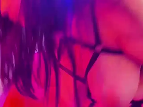 Violetta Swett  online show from October 2025 12:28:02 PM