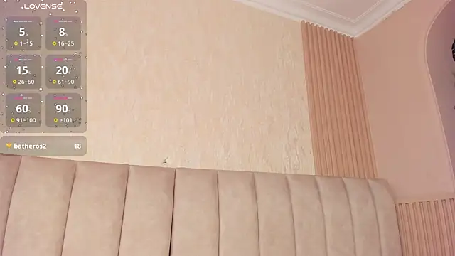 naomi hill1 online show from April 2026 02:13:02 PM