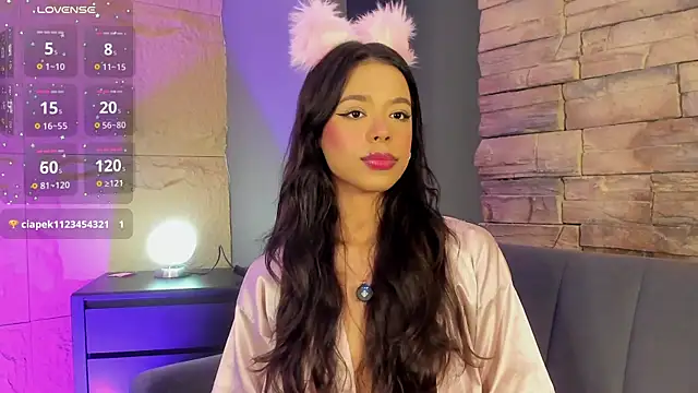 naomi hill1 online show from November 2025 10:15:01 PM