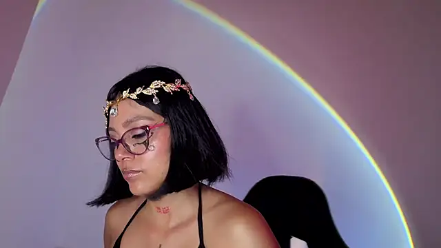 Qadeshoficial online show from October 2025 09:22:01 PM