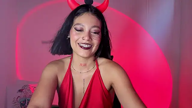 Qadeshoficial online show from October 2025 09:11:02 PM