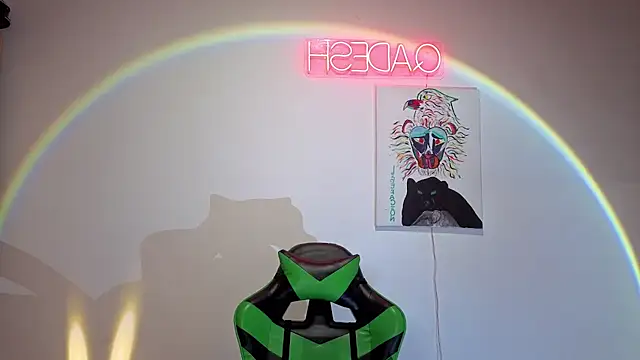 Qadeshoficial online show from November 2025 10:08:02 PM