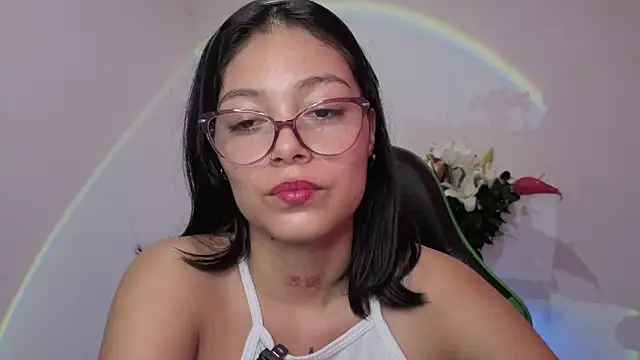 Qadeshoficial online show from April 2026 07:06:02 PM