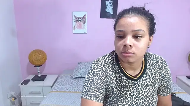 alessia nichols online show from October 2025 07:13:01 PM
