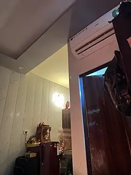 Ujjwallkumar0069 online show from February 2026 06:46:01 AM