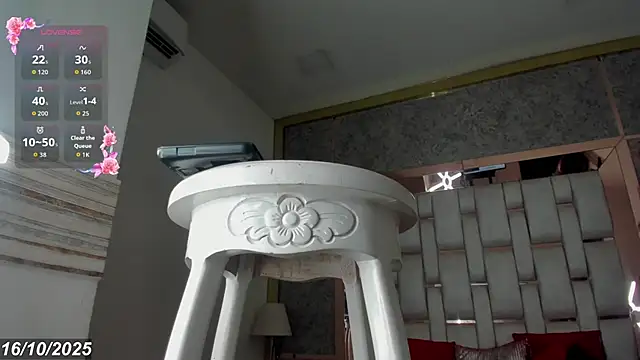 Dominique deveraux online show from October 2025 01:08:01 PM