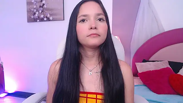 Suzy1  online show from April 2026 07:30:01 PM