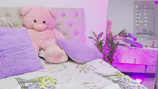 SoofiKiss online show from March 2026 10:29:02 PM