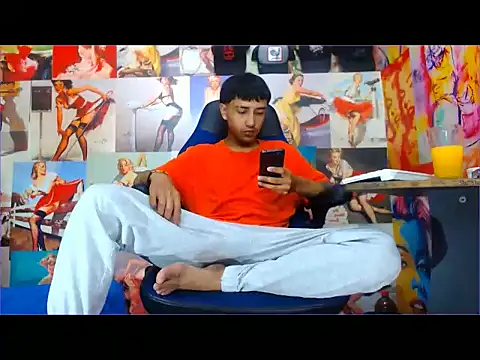 Snapshot of dazo_vnzl12 chatting on December 2025 02:43:01 AM dazo vnzl12 online show from December 2025 02:43:01 AM