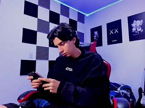 Snapshot of jeycobb chatting on December 2025 12:04:02 PM jeycobb online show from December 2025 12:04:02 PM