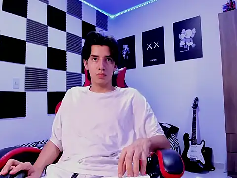 Snapshot of jeycobb chatting on November 2025 12:31:01 PM jeycobb online show from November 2025 12:31:01 PM