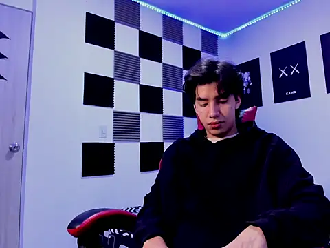 Snapshot of jeycobb chatting on November 2025 12:09:01 PM jeycobb online show from November 2025 12:09:01 PM