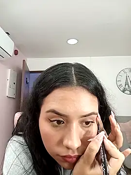 VictoriaVixxen online show from October 2025 02:57:01 AM