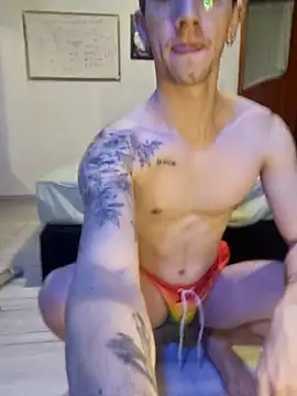 Snapshot of SweetGoodBoy22 chatting on October 2025 07:36:01 PM SweetGoodBoy22 online show from October 2025 07:36:01 PM