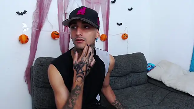 sombralovers online show from November 2025 03:06:02 PM