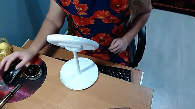 Snapshot of Ledi_Catherin chatting on November 2025 10:57:01 PM Ledi Catherin online show from November 2025 10:57:01 PM