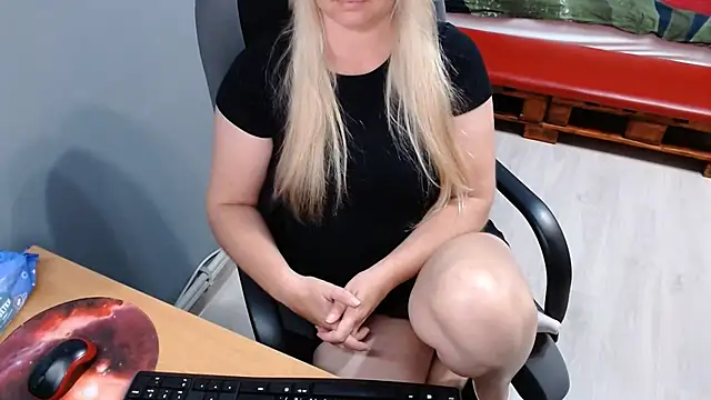 Ledi Catherin online show from July 2026 09:39:02 PM