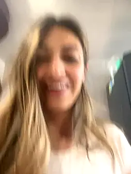 Snapshot of Velourmuse chatting on October 2025 02:20:01 PM Velourmuse online show from October 2025 02:20:01 PM