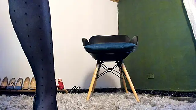 Snapshot of Velourmuse chatting on November 2025 12:14:02 AM Velourmuse online show from November 2025 12:14:02 AM