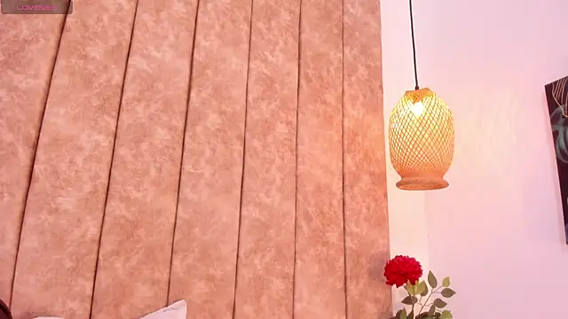  alishaa c online show from November 2025 03:32:02 AM