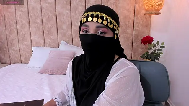  alishaa c online show from November 2025 03:32:02 AM