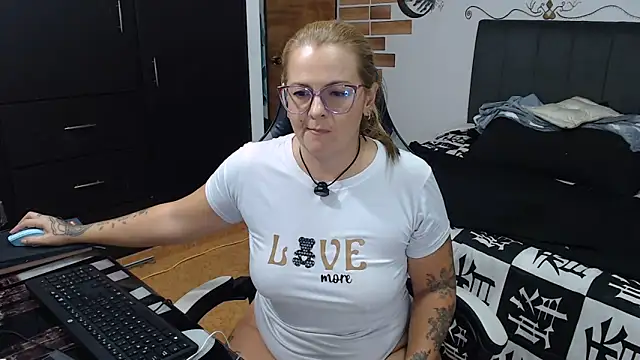 Snapshot of perlagoloza05 chatting on July 2026 02:34:01 AM perlagoloza05 online show from July 2026 02:34:01 AM