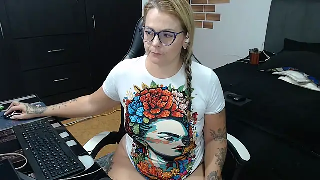 perlagoloza05 online show from February 2026 02:12:01 AM