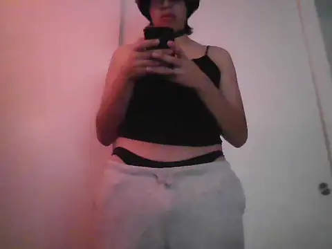 Sunny Pebble online show from November 2025 03:54:01 AM