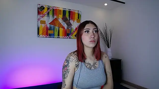 ZammyRossee online show from March 2026 04:04:02 AM