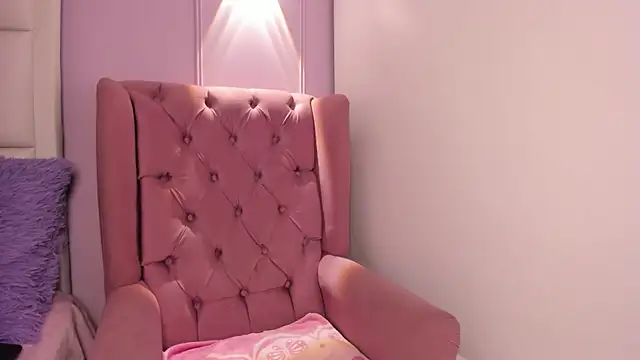 ZammyRossee online show from December 2025 03:55:01 AM