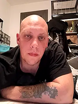 Snapshot of Kobradera1984 chatting on November 2025 11:03:01 PM Kobradera1984 online show from November 2025 11:03:01 PM