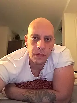 Snapshot of Kobradera1984 chatting on October 2025 10:50:01 PM Kobradera1984 online show from October 2025 10:50:01 PM