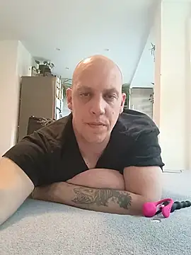 Snapshot of Kobradera1984 chatting on June 2026 05:52:02 AM Kobradera1984 online show from June 2026 05:52:02 AM