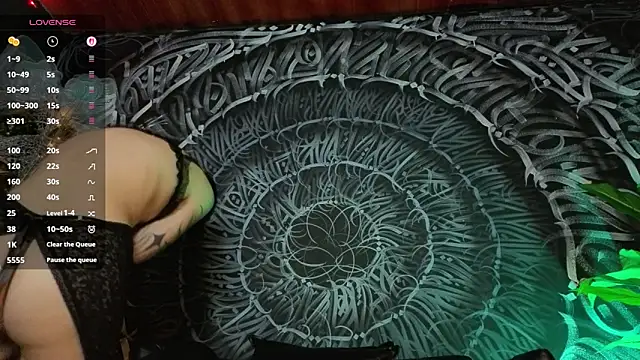 dahlia darkwood online show from December 2025 03:22:02 AM