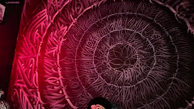 dahlia darkwood online show from November 2025 04:12:02 AM