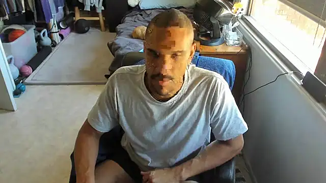 CassiusJohnson online show from April 2026 02:06:01 AM