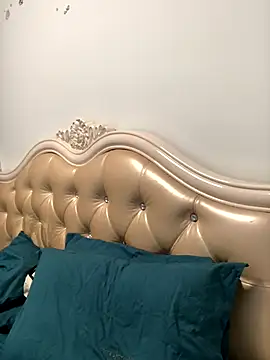 Mile-m online show from November 2025 02:27:01 AM