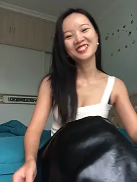 Mile-m online show from October 2025 02:15:01 AM