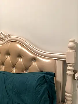 Mile-m online show from November 2025 02:17:01 PM