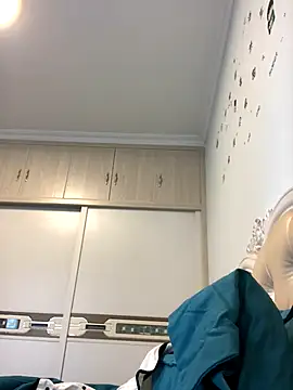 Mile-m online show from October 2025 03:28:01 AM