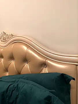 Mile-m online show from November 2025 12:54:01 AM